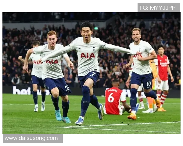 英超赛后分析西安排球队与上海排球队的战术对比与启示